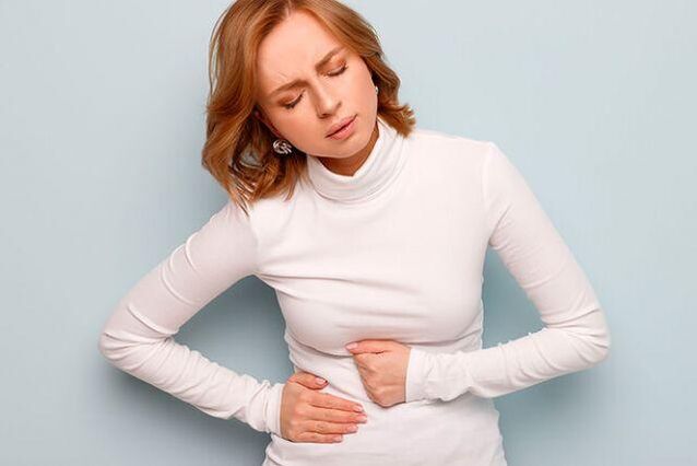 Zapalenie żołądka u kobiety wymagającej diety